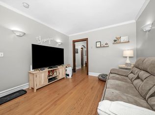 1929B Grove Ave APT 203, Berwyn, IL 60402