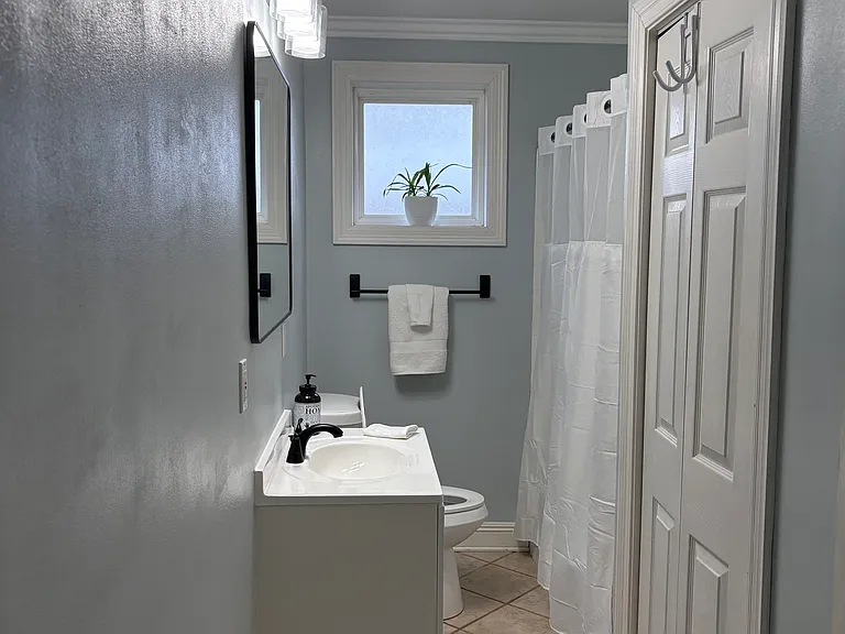 1008 Tullulah Ave — Photo 6