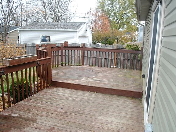 4th image of 222 Omalee Dr
