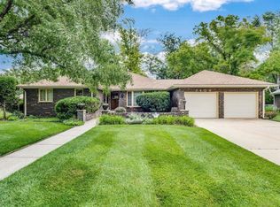 2406 Canterbury Dr, Hutchinson, KS 67502
