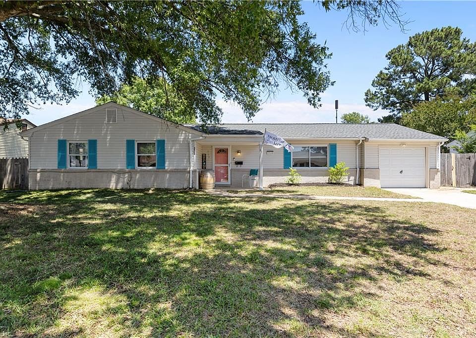 1st image of 3528 Plum Cres