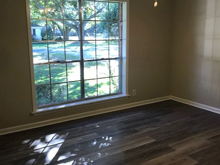 2504 Kenmore St — Photo 19