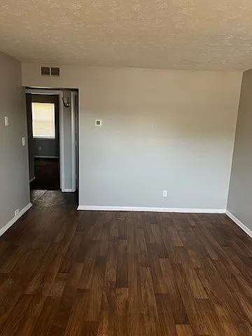 Glen Hollow Apartments — Photo 2