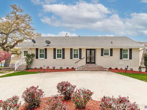 1214 E Main St, New Roads, LA 70760