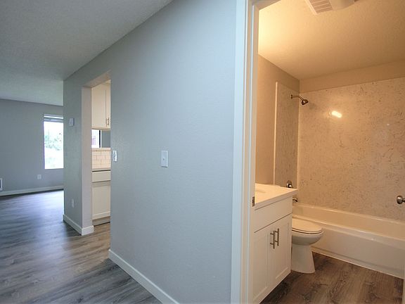 4th image of 3611 156th St SW #6