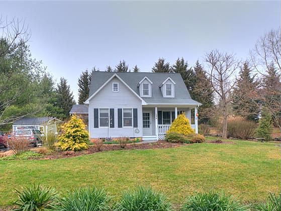 1st image of 1356 Mockingbird Dr