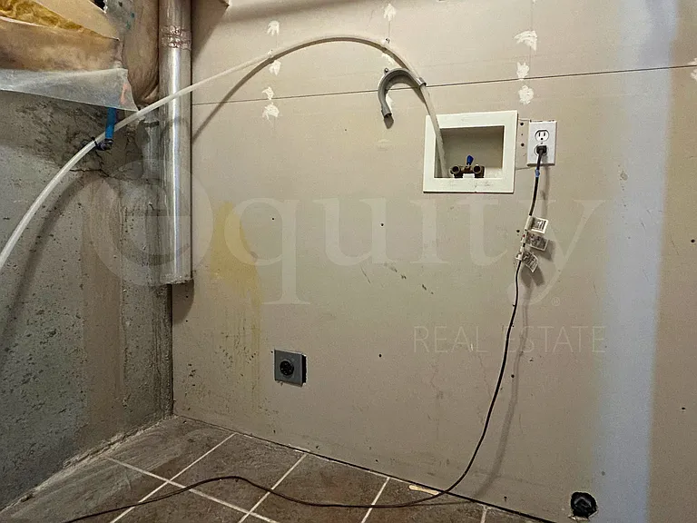 8045 N Plum Creek Dr #4 — Photo 32