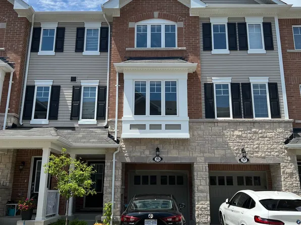 35 Rapids Ln, Hamilton, ON L8K 0A4