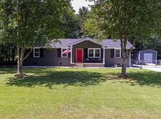 6221 N Clearview Dr, Murfreesboro, TN 37129