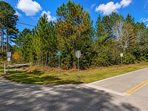 3rd image of 300 S Crow Rd