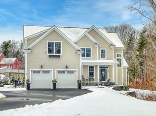 8 Boyden Ln, Walpole, MA 02081
