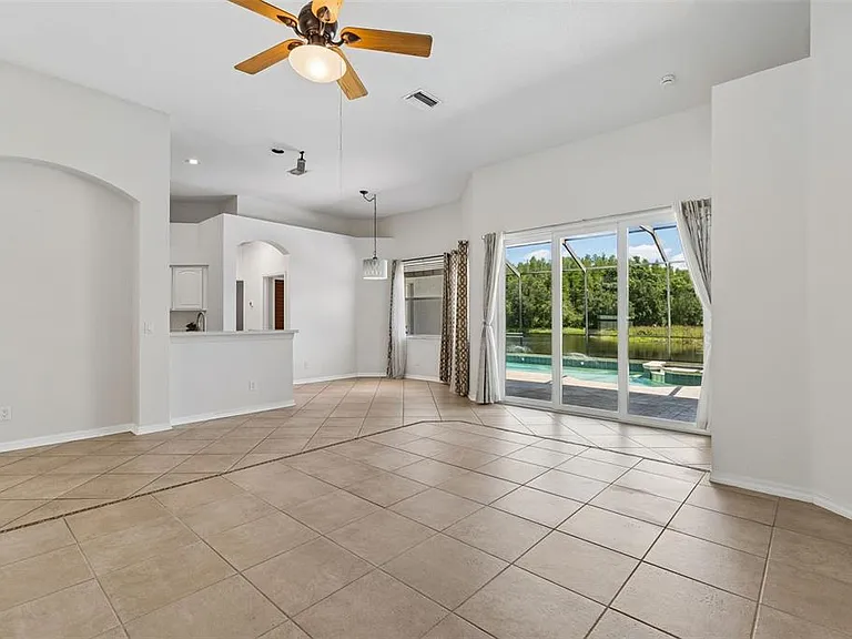 8332 Torrington Ave — Photo 15