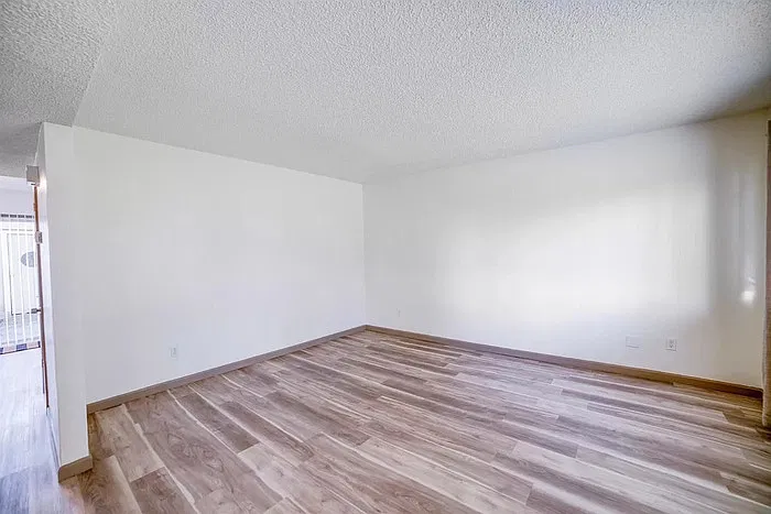 3 bed, 2.0 bath, 1112 sqft, $1,795 — Photo 3