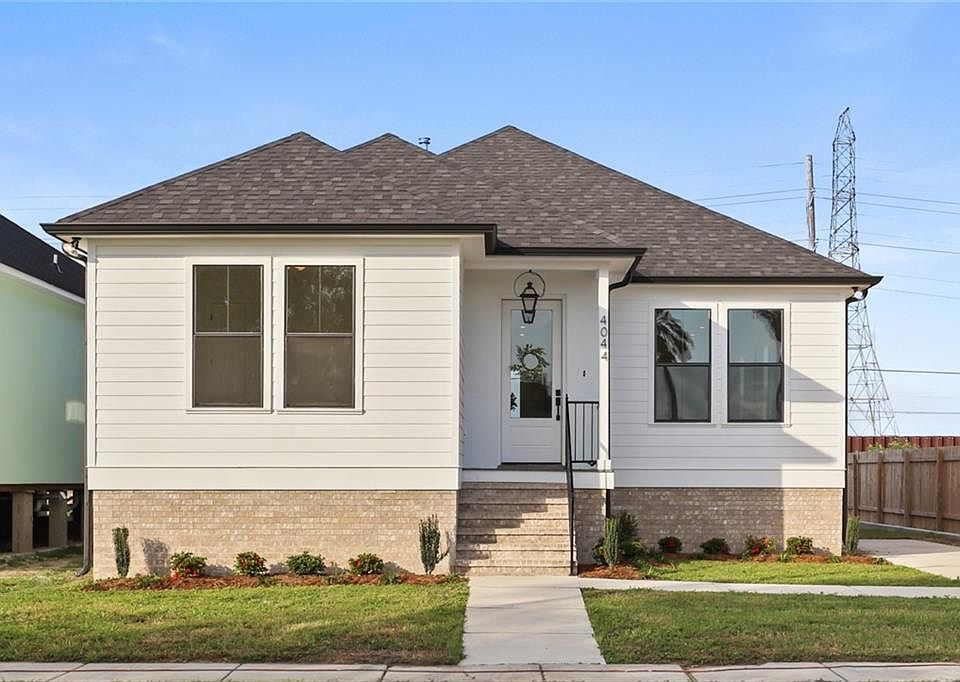 1st image of 4044 Hamlet Dr