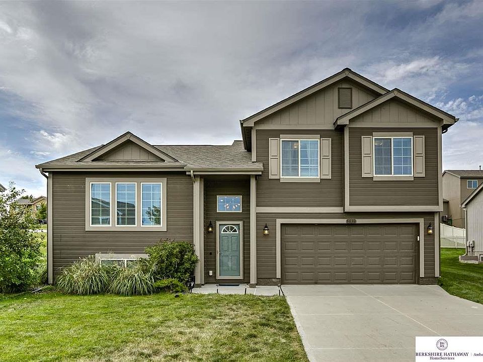 1st image of 5836 S 191st Ave