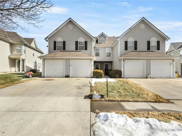 8041 N Lawn Ave, Kansas City, MO 64119