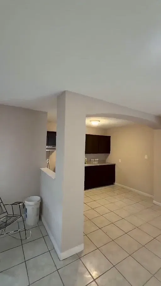 3 bed, 936 sqft, $1,400 — Photo 4