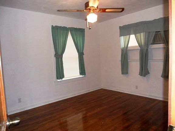 3rd image of 5021 6th St