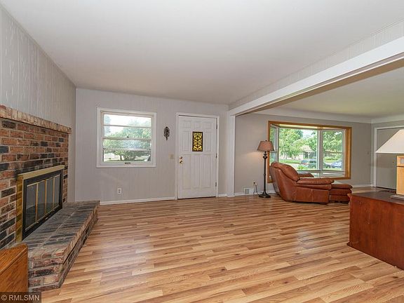 5th image of 6921 Blaisdell Ave S
