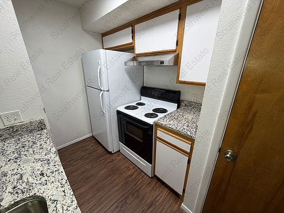 5th image of 3525C Adenmor Ct
