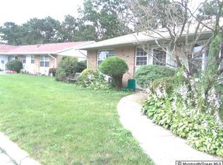 101 Buckingham Dr #B, Manchester Township, NJ 08759