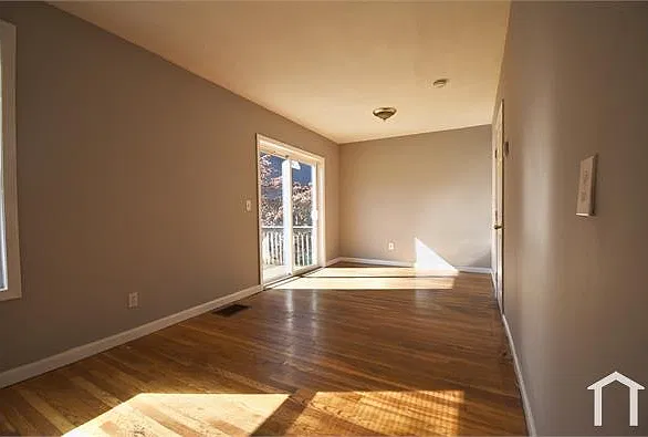 4 bed, $3,700 — Photo 4