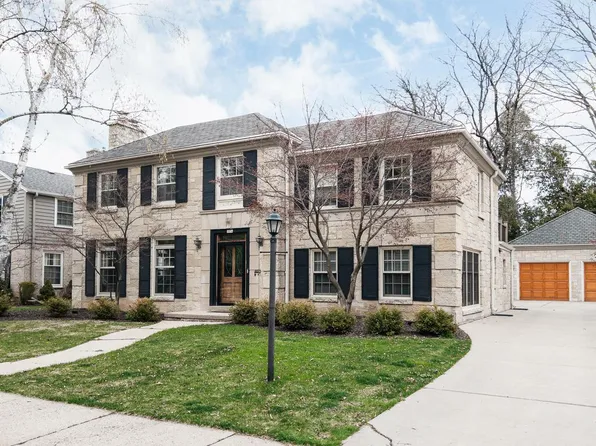 5036 North Lake DRIVE, Whitefish Bay, WI 53217