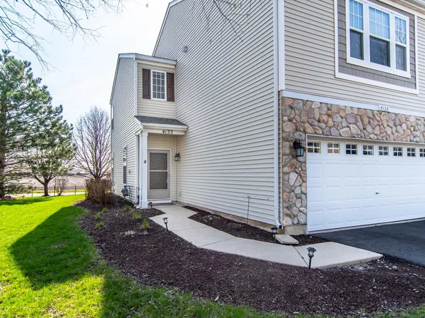 4133 Blackstone Dr, Aurora, IL 60504