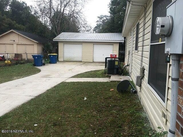2nd image of 944 Ethan Allen St