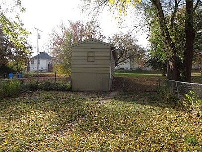 1st image of 1138 Laramie St