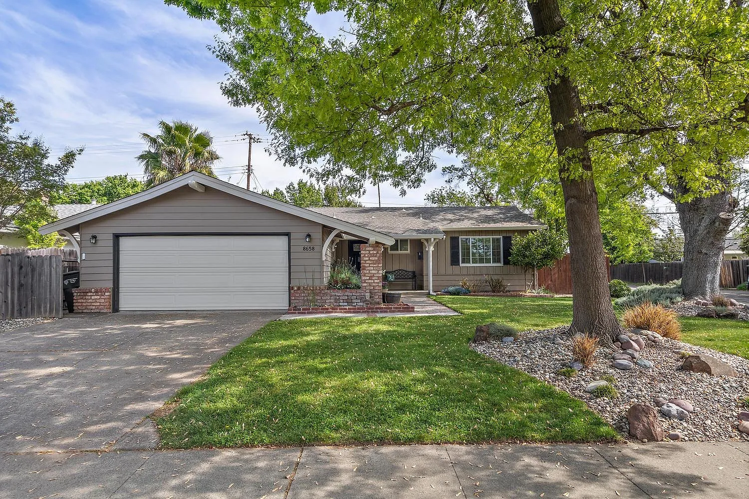 8658 Cliffwood Way photo 1