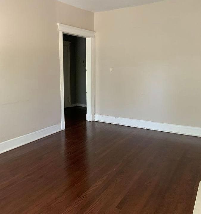 1st image of 5046 S Blackstone Ave #3N