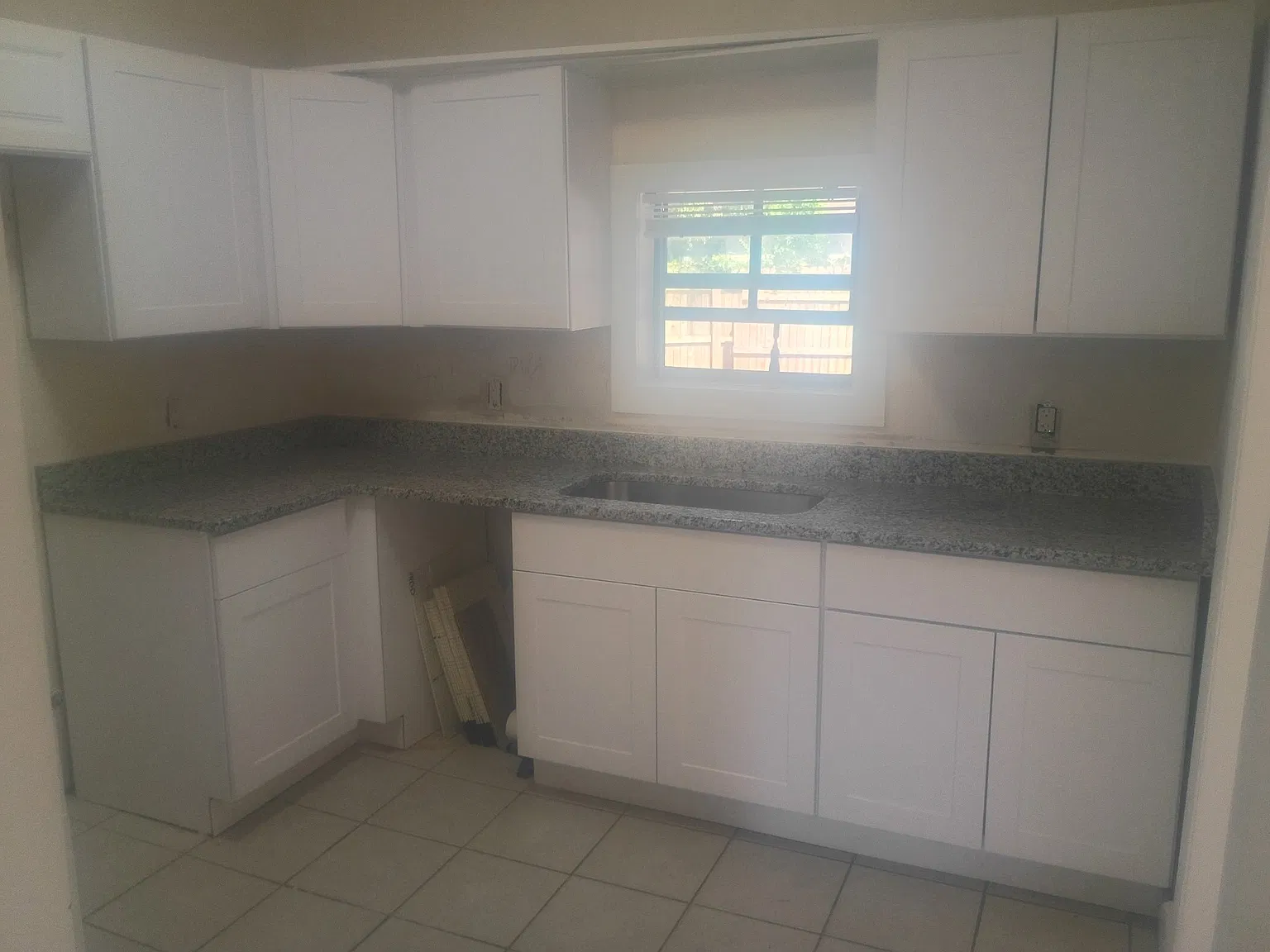 2 bed, 748 sqft, $1,750 — Photo 2