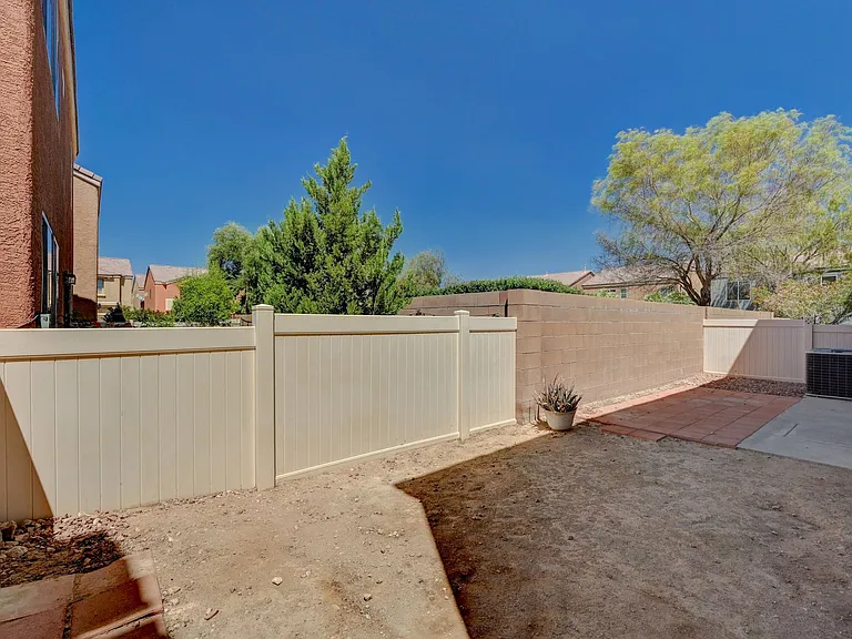 9072 Burning Sun Ave — Photo 24