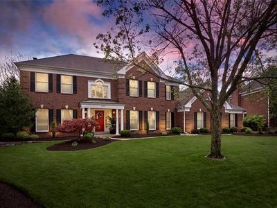 2256 Stonebriar Ridge Dr, Chesterfield, MO, 63017