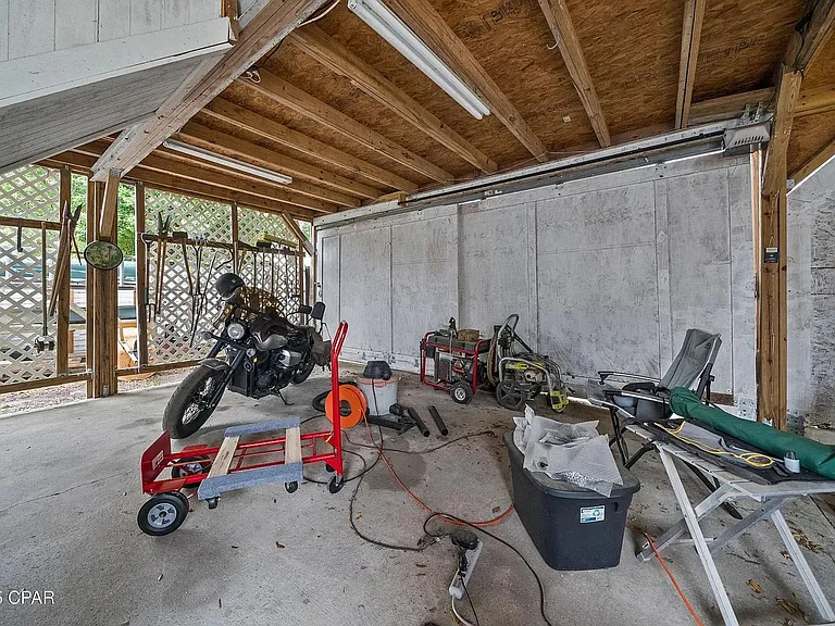 321 S Bonita Ave — Photo 24