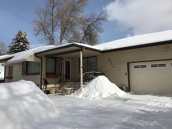 3rd image of 2707 E Bridger Dr