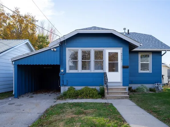 217 E 14th St N, Newton, IA 50208