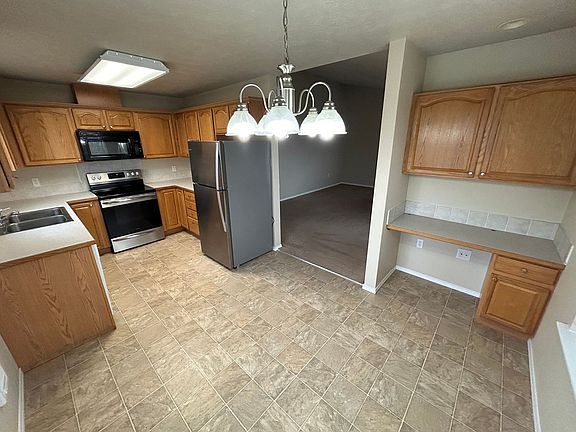 4th image of 103-109 5th St #105
