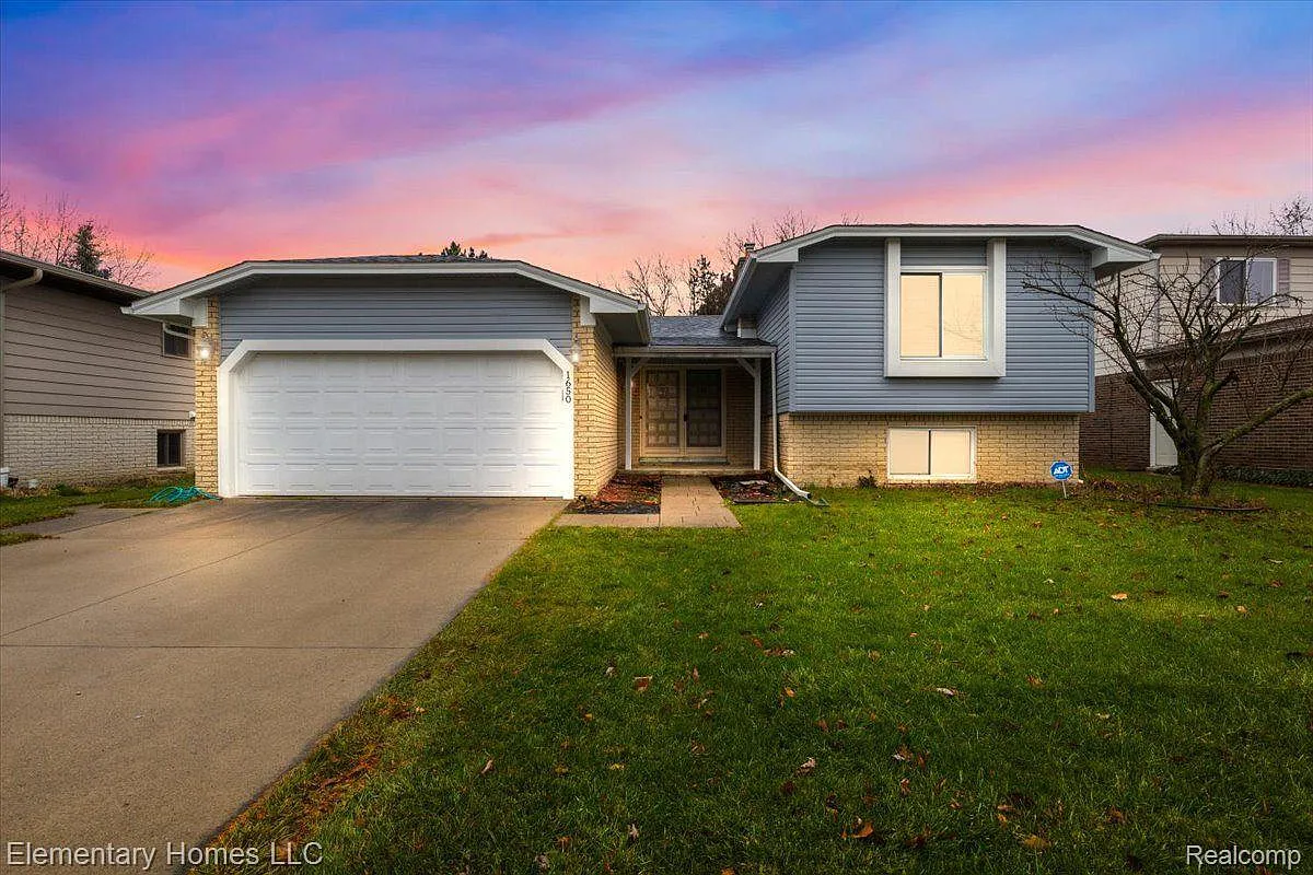 1650 Crestline Dr photo 1