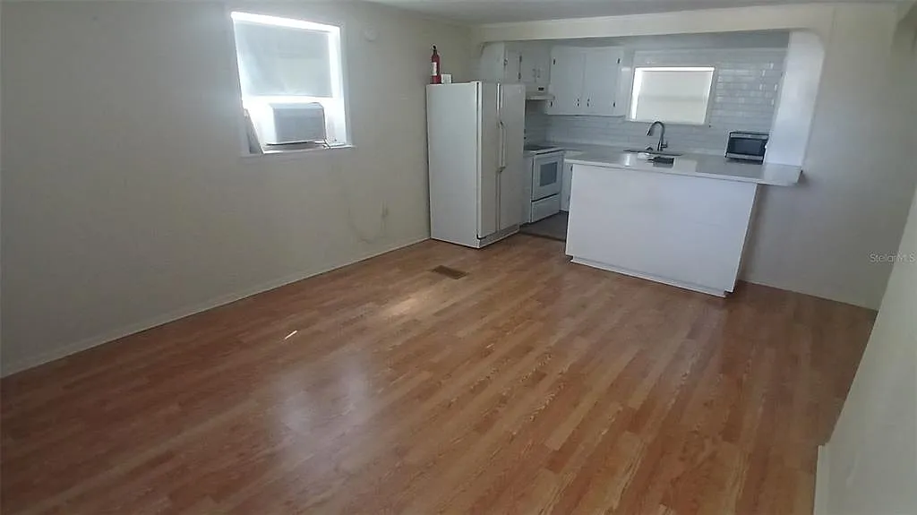 2 bed, 1.0 bath, 629 sqft, $1,350 — Photo 3
