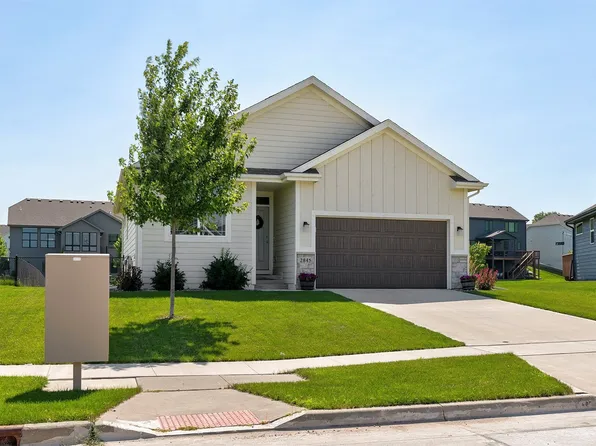 2845 SE Bluestem Dr, Waukee, IA 50263