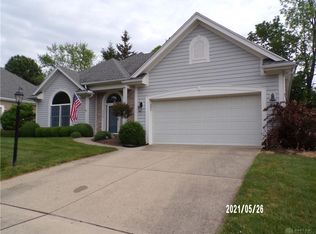1285 Forest Walk Dr, Dayton, OH 45459
