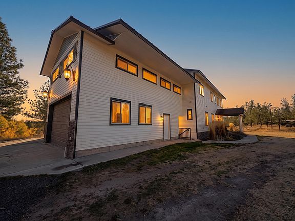 3rd image of 20902 S Ritchey Rd
