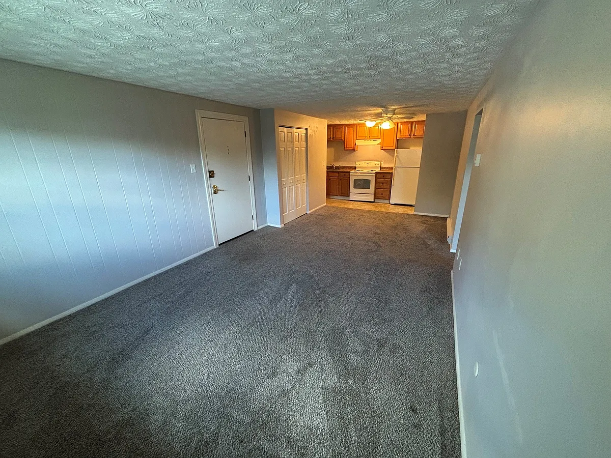 Building Photo - 38 Ernest Ave #10