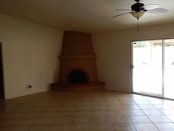 4th image of 5908 E Acoma Dr