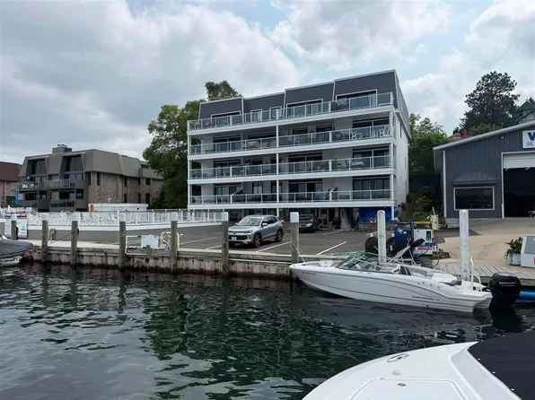 107 Belvedere Ave, Charlevoix, MI 49720