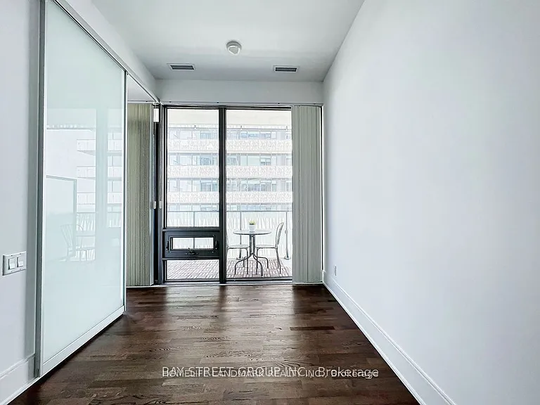 42 Charles St E #LPH5106 — Photo 15