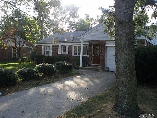 1st image of 685 Cornwell Ave