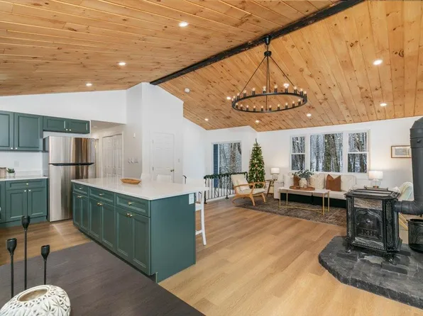 18 Green Road, Raymond, NH 03077